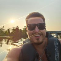 Andrew Rowe (@r0w3m0n3y) 's Twitter Profile