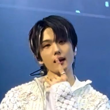 — #지성 #JISUNG • 🍀 | this account got hacked for 3 weeks. sorry if the hacker spammed ur dms 🙏🏼