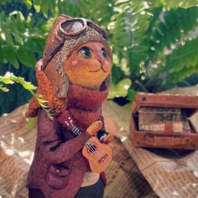 Yixuan | papier-mâché / Taiwan | 創作 x 藏書 x 大量政治 | 臺灣,是臺灣人的臺灣