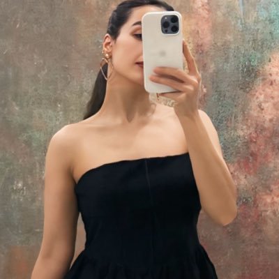 fatima_90m's profile picture. حاولُوا دفننا ولم یعلمُوا أننا بُذُور🌱