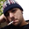 StrangerLeu's profile picture. 29 anos, alcoólatra, desempregada, bicha, tutor de 4 gatínêos, graduanda em odiar pessoas, fumante, maconhista, morta por dentro, viciada em comunismo