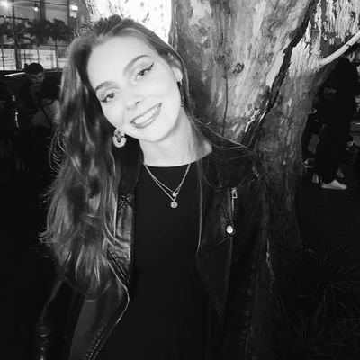 BrunaSilveira71's profile picture. devaneios