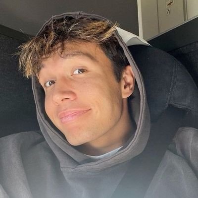 jiminahoba's profile picture. 9teen