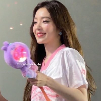 다시 태어나도 널 사랑할게♡⁼³ ธญน 레드벨벳 ꒰ 아이린 ꒱ 아이유 우주소녀시대 보아 ✱ 엄지원 ✱ 이보영 김혜수 전도연 추자현 ⠀⠀소희교 middle age actress ⟡ gen2 stan ⌗ 𝑴𝒂𝒇𝒊𝒏🧁% ❤︎ fan account