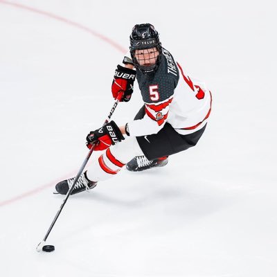 AlexTherien4's profile picture. UNH/Defence #4
