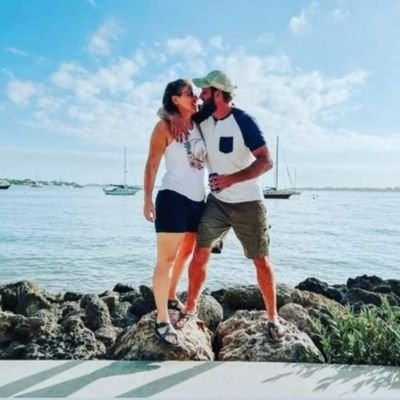 MomLslhll210's profile picture. 