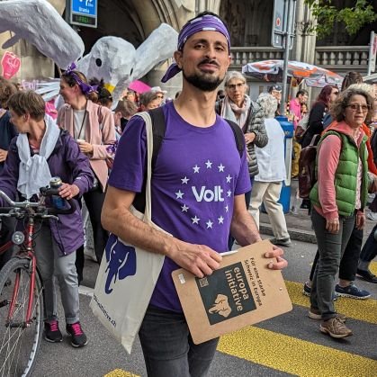 LoPumoDanilo's profile picture. Co-president of @VoltSwitzerland and member of @VoltEuropa | 🇪🇺🇨🇭🌻💜🏳️‍🌈 | (He/Him)
