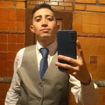 Abogado, miembro de la Red Juvenil de Arbitraje de @camaracomerbog. Apasionado por la investigación, la filosofía, la historia y el fútbol