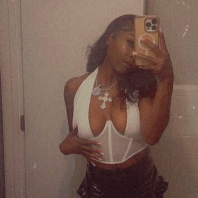 js a real ass bih w a lil attitude 💋 Rest In Peace Fazo; it’s your world we js in it 🌎🕊@picassop_k