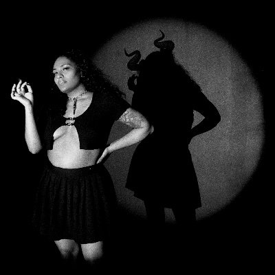 SUCIA!:
Afro-Indigenous Artist, Producer, & DJ From NYC/ Currently Based In Miami 🌈
For BOOKINGS contact DJSUCIA@GMAIL.com
Liberation for the oppressed ✊🏿