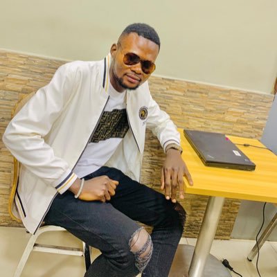 Libeyamakumpa's profile picture. Toujours optimiste ✊✊🥰