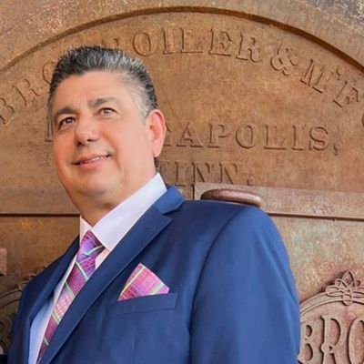 EddyAriasZulia's profile picture. Político de corazón,  buen hijo, buen padre, buen esposo cheff por afición,me hace llorar el llanto de un niño por hambre en un país rico como  Venezuela.