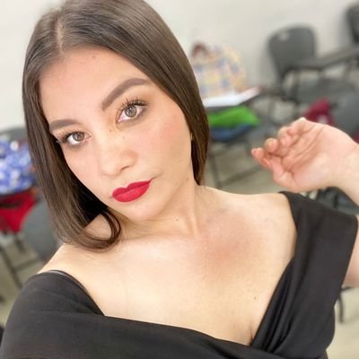 ⚖️Licenciada en Derecho⚖️
Instagram: tinbur_paola