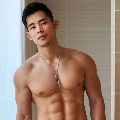 lukas_yudihajir's profile picture. gay