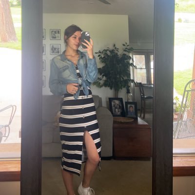 liviadvorak's profile picture. 6•18•22