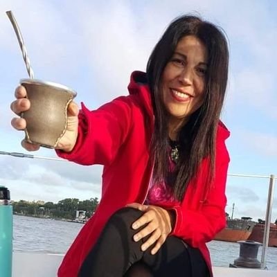 Médica epidemióloga.
Prof Adj de Medicina Preventiva y Social de UNR.
Directora de Promoción y Prevención de Min de salud de Santa Fe.