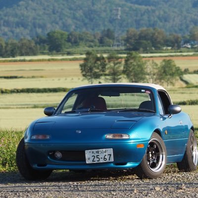 三重県育ちの北海道民。妻がNBロド、自分はNAロドとカプチーノと100系スプリンターに乗ってます。naをspeeduino で制御できるよう勉強中。よくエスコンに行って日ハム応援してます。(月8回程度)田中正義と今川のユニ着てます。