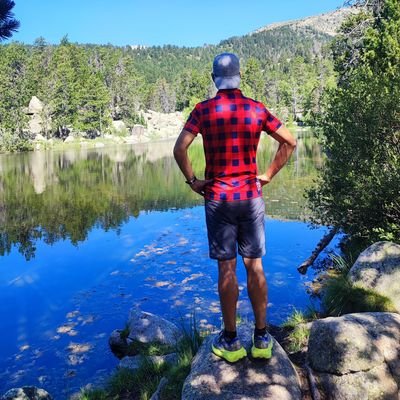 FactorRincewind's profile picture. Ja em fot mandra tot ⛺. Corredor 🏃‍♂️. Jugador 🕹️ (quan tinc temps*). Collita del 83 🎖️. *mai