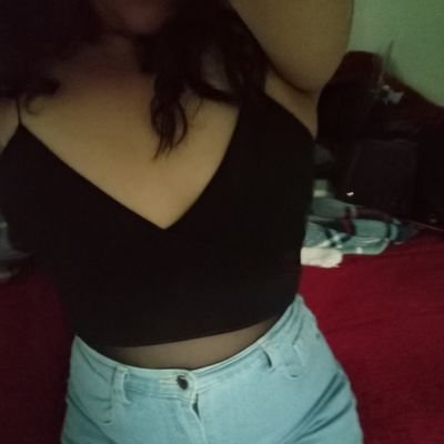 NaughtyQueenBee's profile picture. Hey, vamos a disfrutar.. 🦄🦄🦄