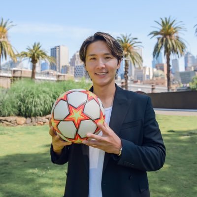 𝗙𝗜𝗙𝗔 𝗙𝗼𝗼𝘁𝗯𝗮𝗹𝗹 𝗔𝗴𝗲𝗻𝘁⚽️ ✈️サッカー海外移籍、留学、遠征の依頼はDM ✍️350件以上の海外移籍成立✈️海外生活10年🌍豪大学院卒MBA🧳FutOne/MELSAKA代表