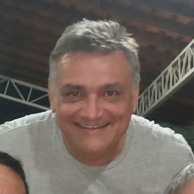 Mestre em Sociologia pela Universidade de Évora - Portugal e Formação em Psicanálise