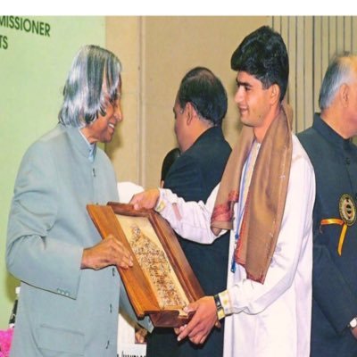 #Roganart (𝑴𝒂𝒔𝒕𝒆𝒓 𝑪𝒓𝒂𝒇𝒕𝒔𝒎𝒂𝒏)🥇NATIONAL AWARD - 2003 🥈STATE AWARD - 2000 🥉PRIDE OF KUTCH AWARD - 2008 and (G.I.Tag 718 Regd.)