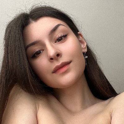 Special and cozy Emilia 💌
I operate my own account so please be patient with me. Top spenders earn top priority 😘💕