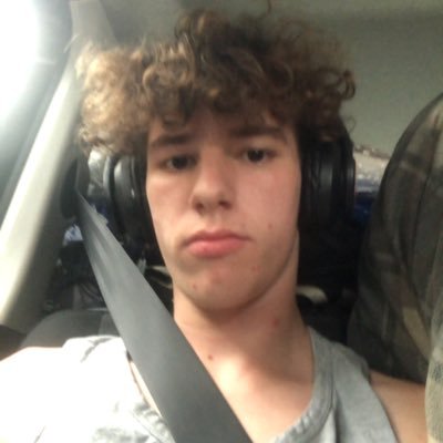 age 20, I love BDSM and being used as a slave by people