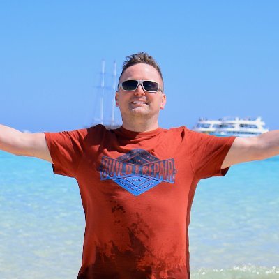 PaulWinterman's profile picture. Father of 4, loves football, F1 and all things Doncaster Rovers