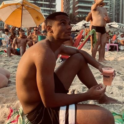 NĆ£o existe amor sem pecado, pois o amor tem mais valor baseado no que perdoamos