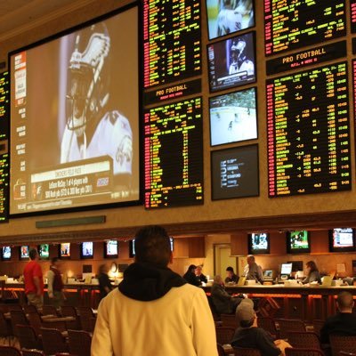 chipswitdip24's profile picture. Sports betting and naked hoes
