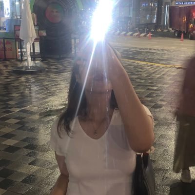 vallovevall's profile picture. 🍒