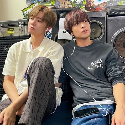 akun random yg isinya kebanyakan
bucinin jaemin, haechan, renjun 🤍💋‼️