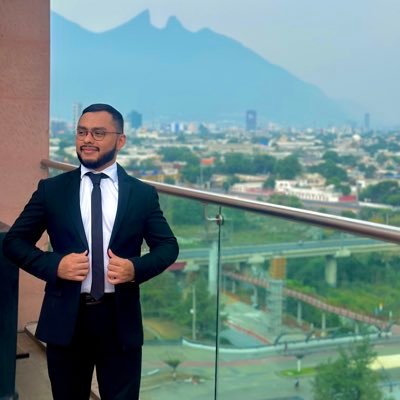 28 años. MD ⚕️. If you can do good things for other people, you have a moral obligation to do so. It isn't a choice; it is a responsibility.