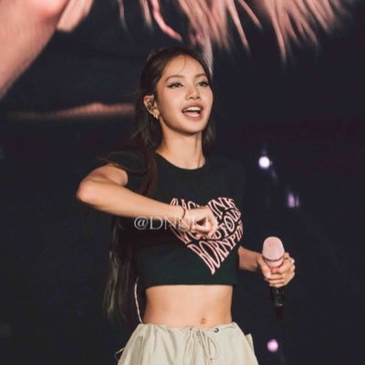 bhad_mz's profile picture. https://t.co/4pxplxZRe2