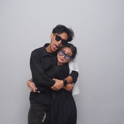 FxxAd82931's profile picture. 