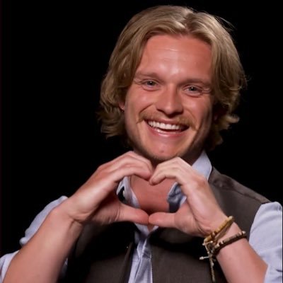 sputnik_13's profile picture. No, YOU move. #sharoncarterdefensesquad