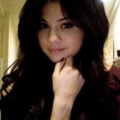 amela_amela2022's profile picture. I'm fan of selena gomez one direction taylor swift miley cyrus and jonas brothers 🩷🎧🎶