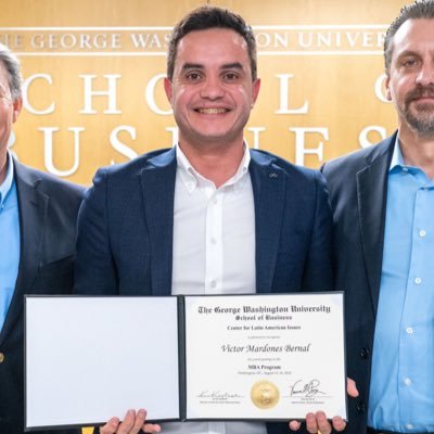 Papá | Arquitecto | Máster en Desarrollo Urbano & Territorial @UPC_School | MBA @uchile | ex Seremi @VoceriaArica 2018/2020 | ex Pdte. @RNchile Arica