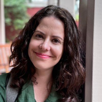 Postdoc @VanderbiltU | @VanderbiltCLACX Researching cultural production, feminisms & social movements in Lusophone countries and Latin America (she/her)