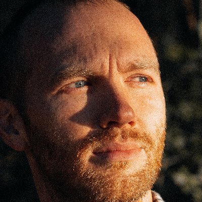 Author, Clubbie (2021), Battle Bunnies and the Unlikely Spartan (2023).
Working on a new book in which I go offline for a year.
Open to representation.