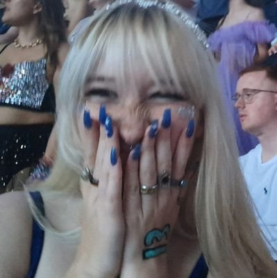 I'm only 17 I don't know anything ♡ || Ed Sheeran rocked up at my eras show WHAT!!!! || GAYLORS DNI 🙏🙏