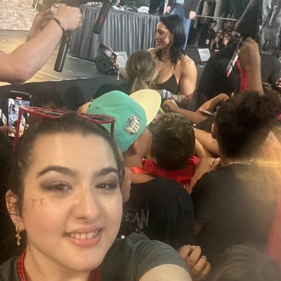 22 y/o 💖 From Long Island, New York 🏙️ Obsessed with Professional Wrestling 🤼 , YEET 🩵✨