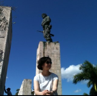 Bluebej's profile picture. 길을 찾는 사람 / 고래이모 / 더불어 사는 삶 / 심장은 왼쪽 / 책 / 제주도 속초 / 고양이 / 만화 / 커피