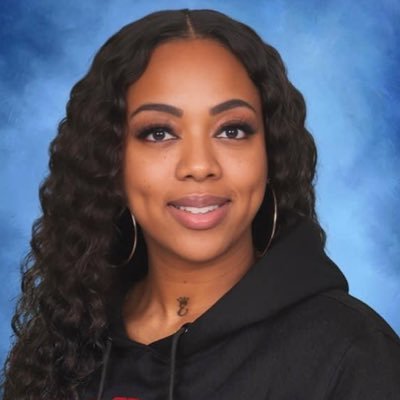 The COOL high school teacher… If someone can’t love you the way you deserve, love yourself. I choose me #Educated✌🏽degrees 📚 BCU Alum