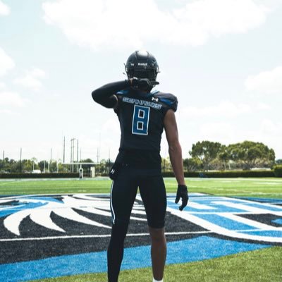 CoraJayce's profile picture. Community School of Naples ‘25 | Wr/Fs | ⭐️⭐️⭐️|Forward | 6’4 190 lbs | 40” Standing vert | 4.6 40 Yard | 3.5 GPA | Jaycecora22@gmail.com