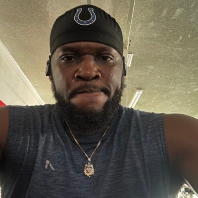 housey_james's profile picture. the only COLTS fan in my town