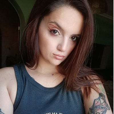 Odiadoraaaaa's profile picture. 🌹