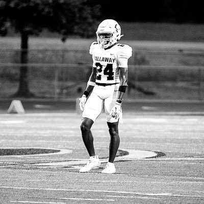 2025 5’11 187 3.8 GPA! Versatile DB & Track @CavsRecruits 3x All State & 3x All Region DB. 4.39 40, 10.86 100M