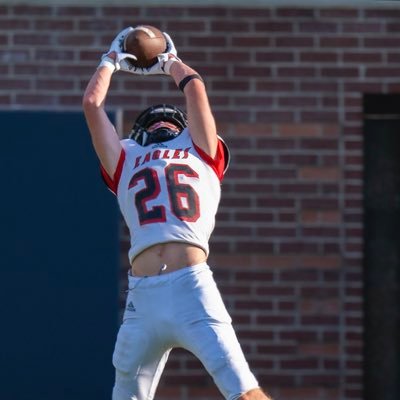 Jbzimmerman26's profile picture. SMMHS 2026 🏈🏀⚾️ |6’1” 180|